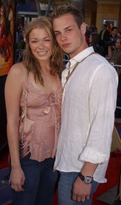 404521 46: Singer LeAnn Rimes and her husband Dean Sheremet attend the premiere of "Spider-Man" April 29, 2002 in Westwood, CA. (Photo by Robert Mora/Getty Images)